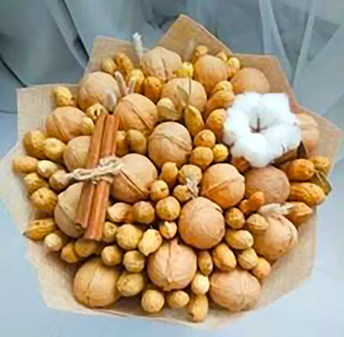 گردو و بادام سفره عقد