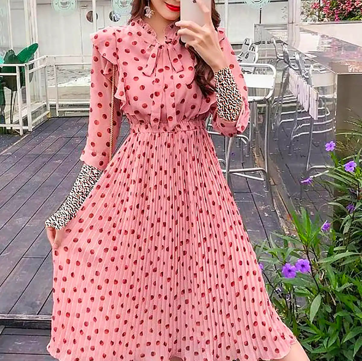 پیراهن حریر با رنگ های ملایم بهاره