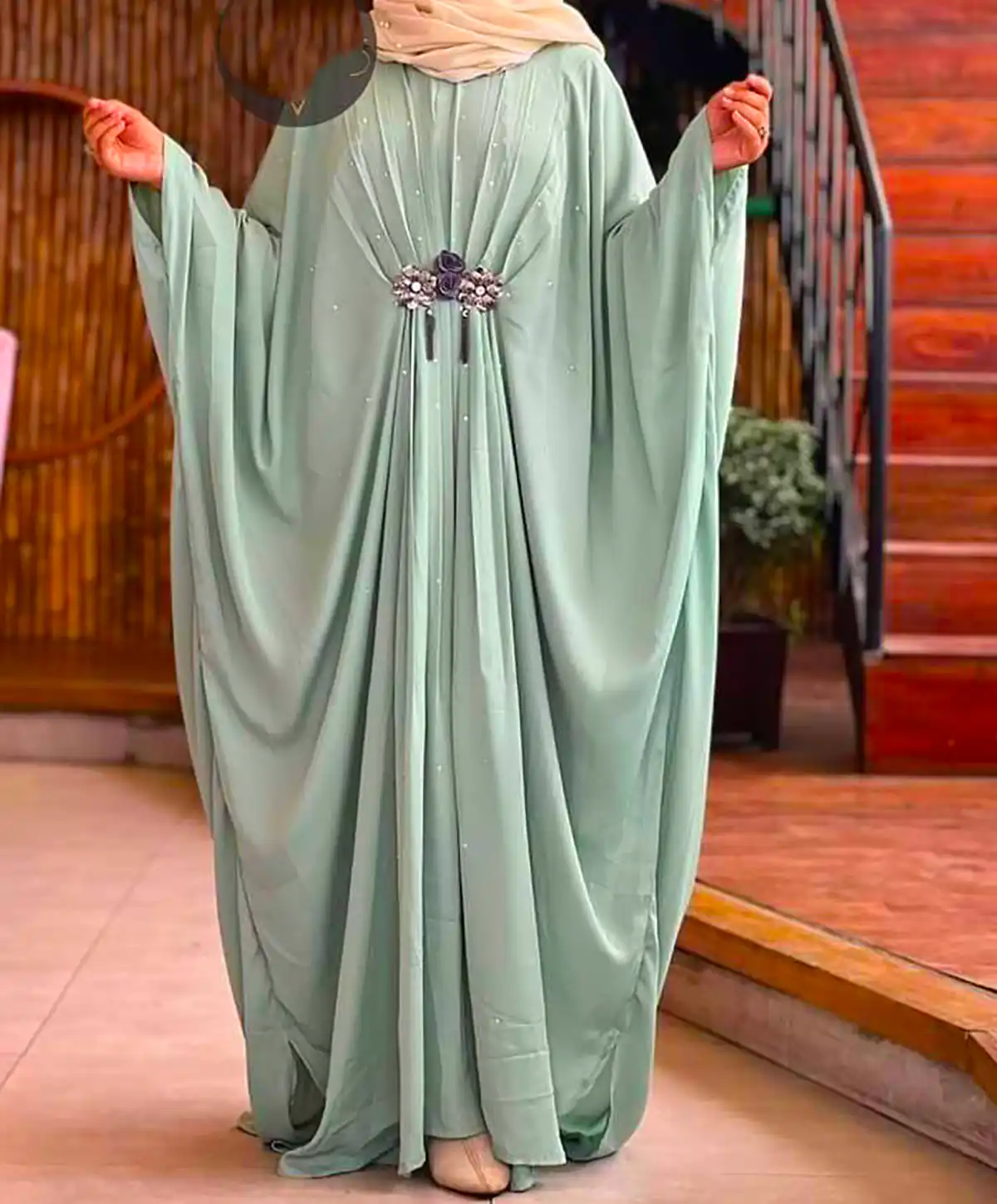 مانتو باوقار ساده و شیک