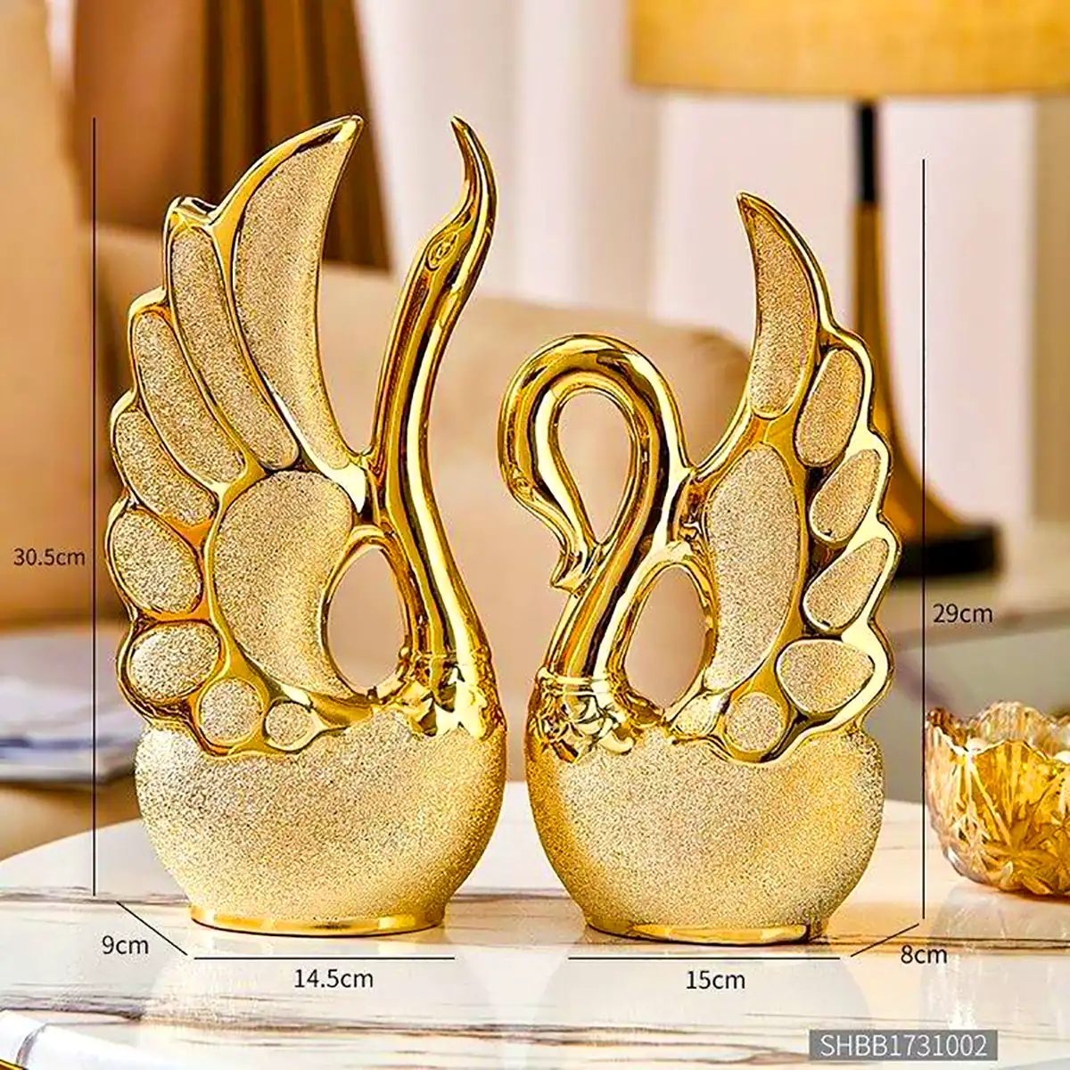 مجسمه دکوراتیو طلایی