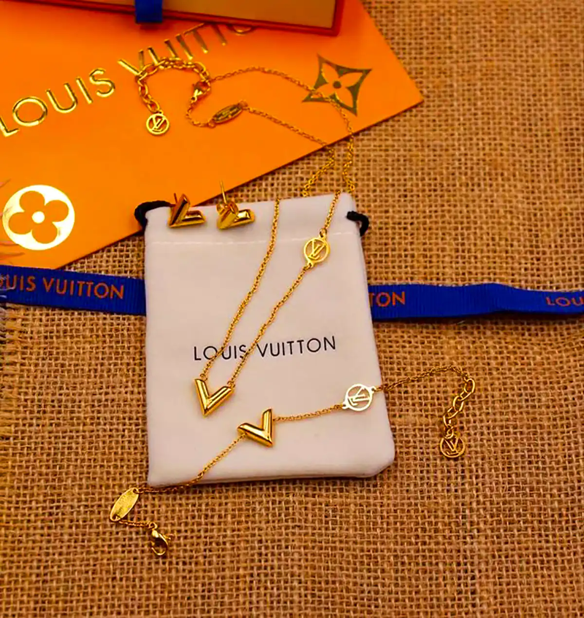 نیم ست لوکس طلا