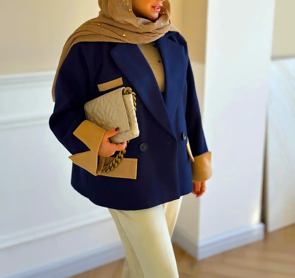 تیپ شیک زنانه با مانتو کتی