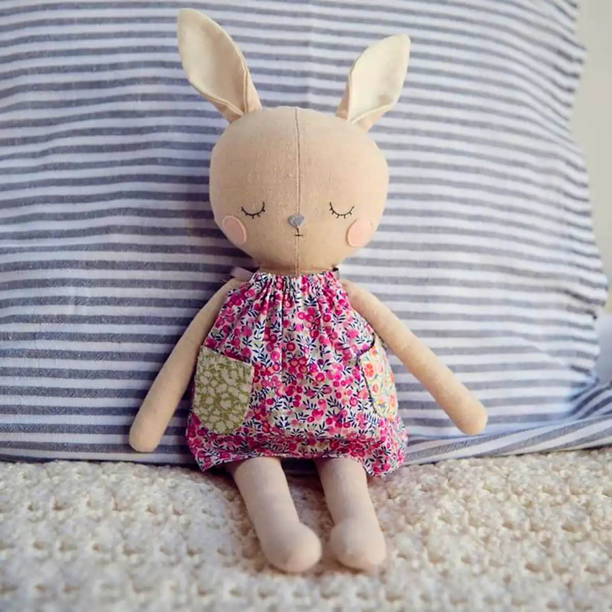 عروسک پارچه ای خرگوش کوچولو