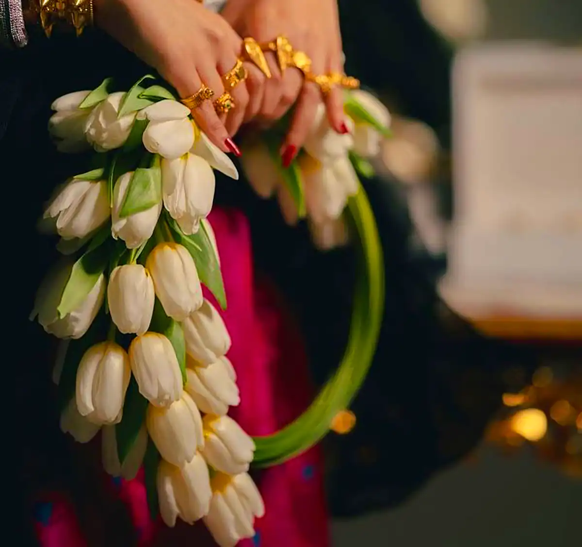 دسته گل لاله برای عروس