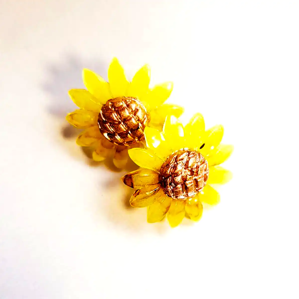 گوشواره گلبرگ زرد