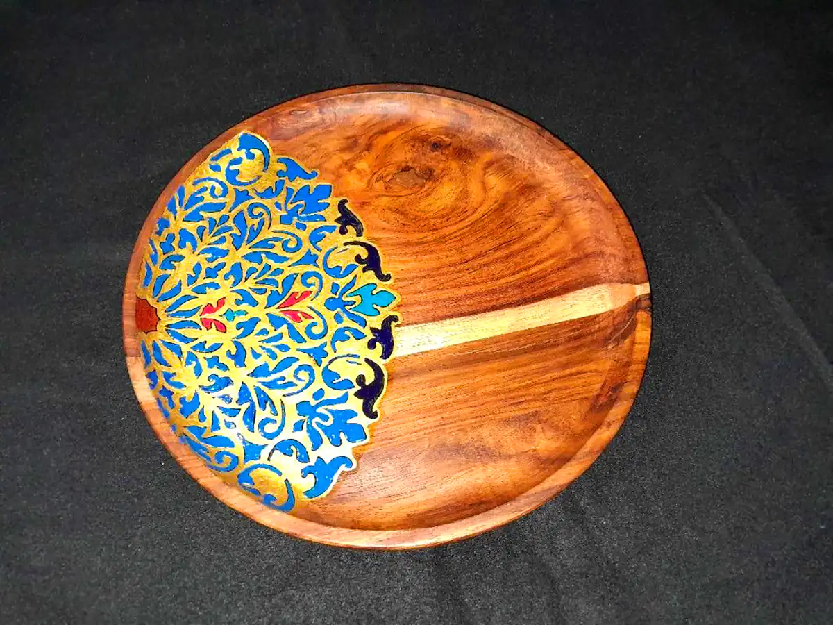 ظروف سرو چوبی میناکاری شده