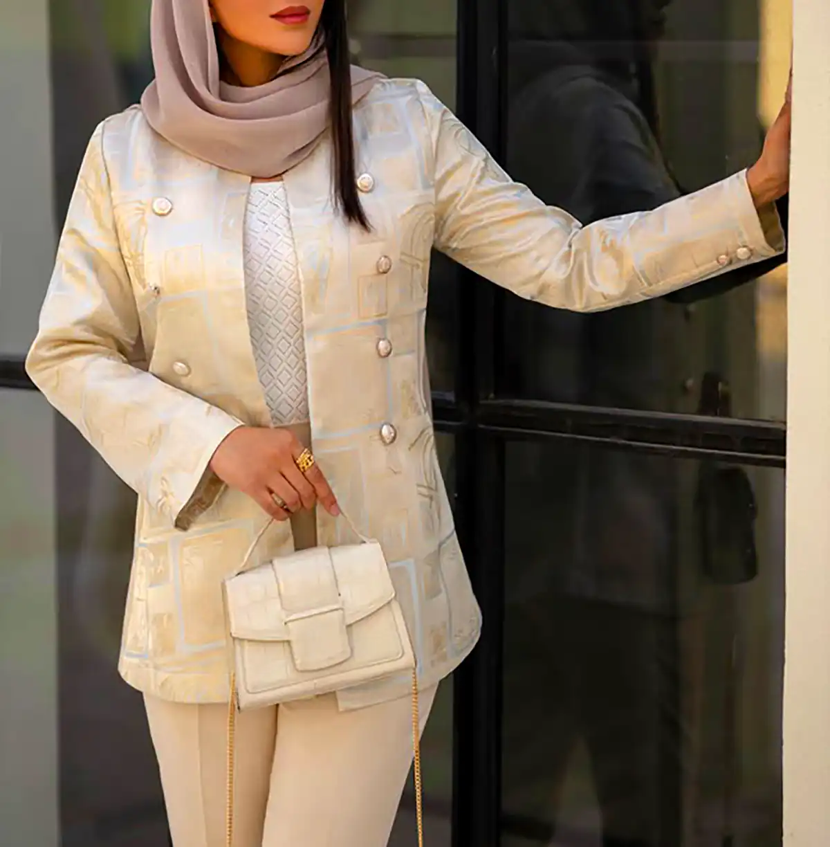 کت زنانه لینن با طراحی ساده