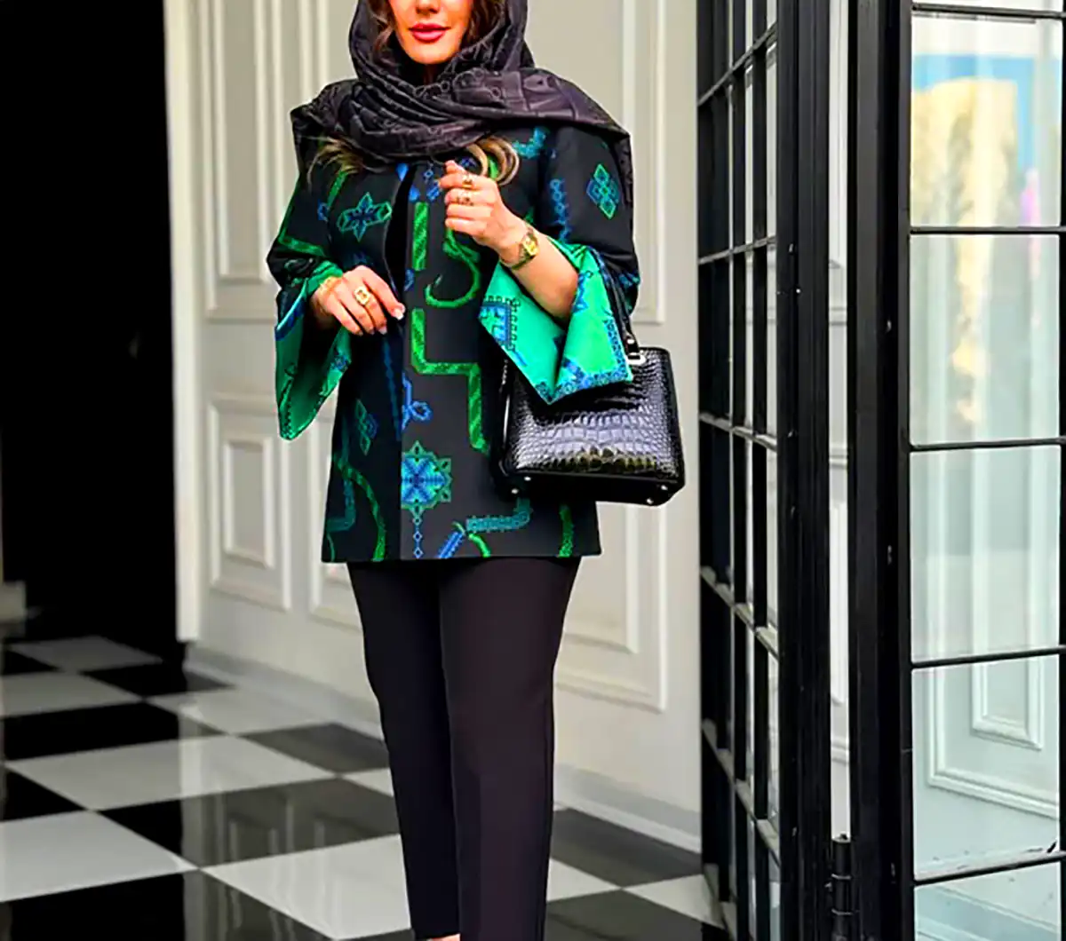 کت زنانه مدرن با طراحی خاص
