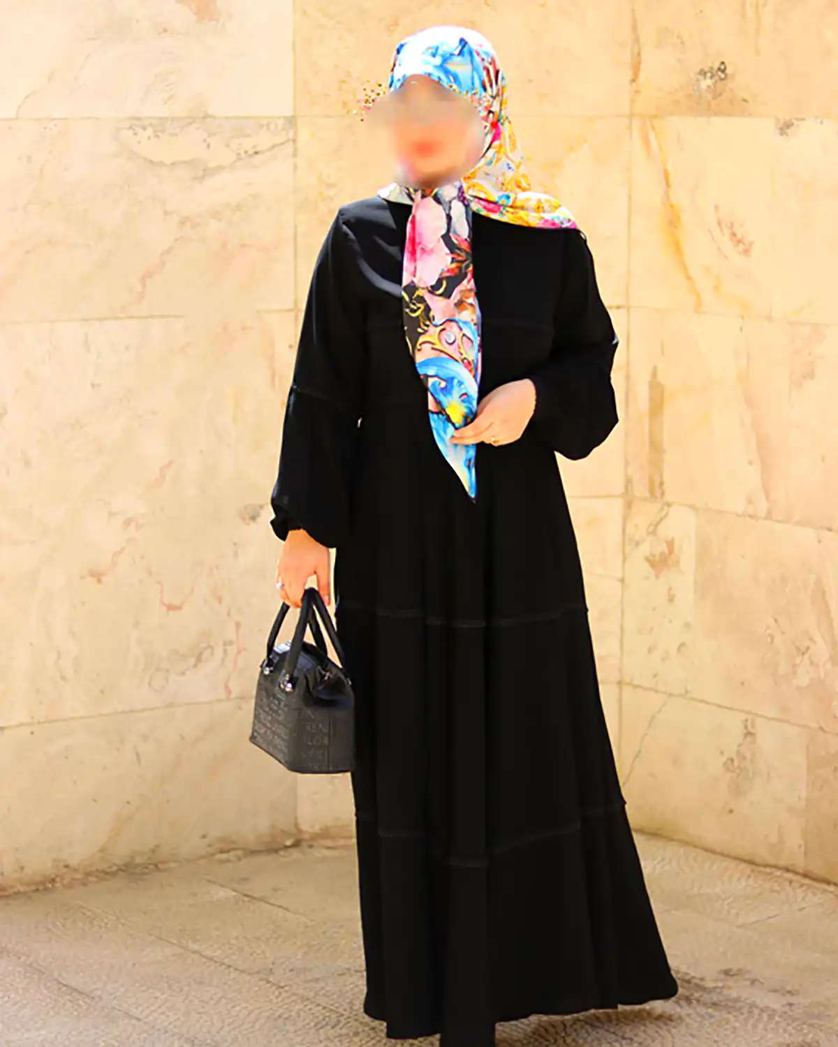 مانتو پوشیده آزاد از جنس نخی 