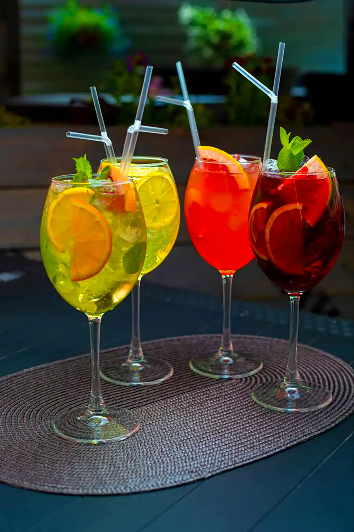 شربت خوشرنگ و خنک تابستانی