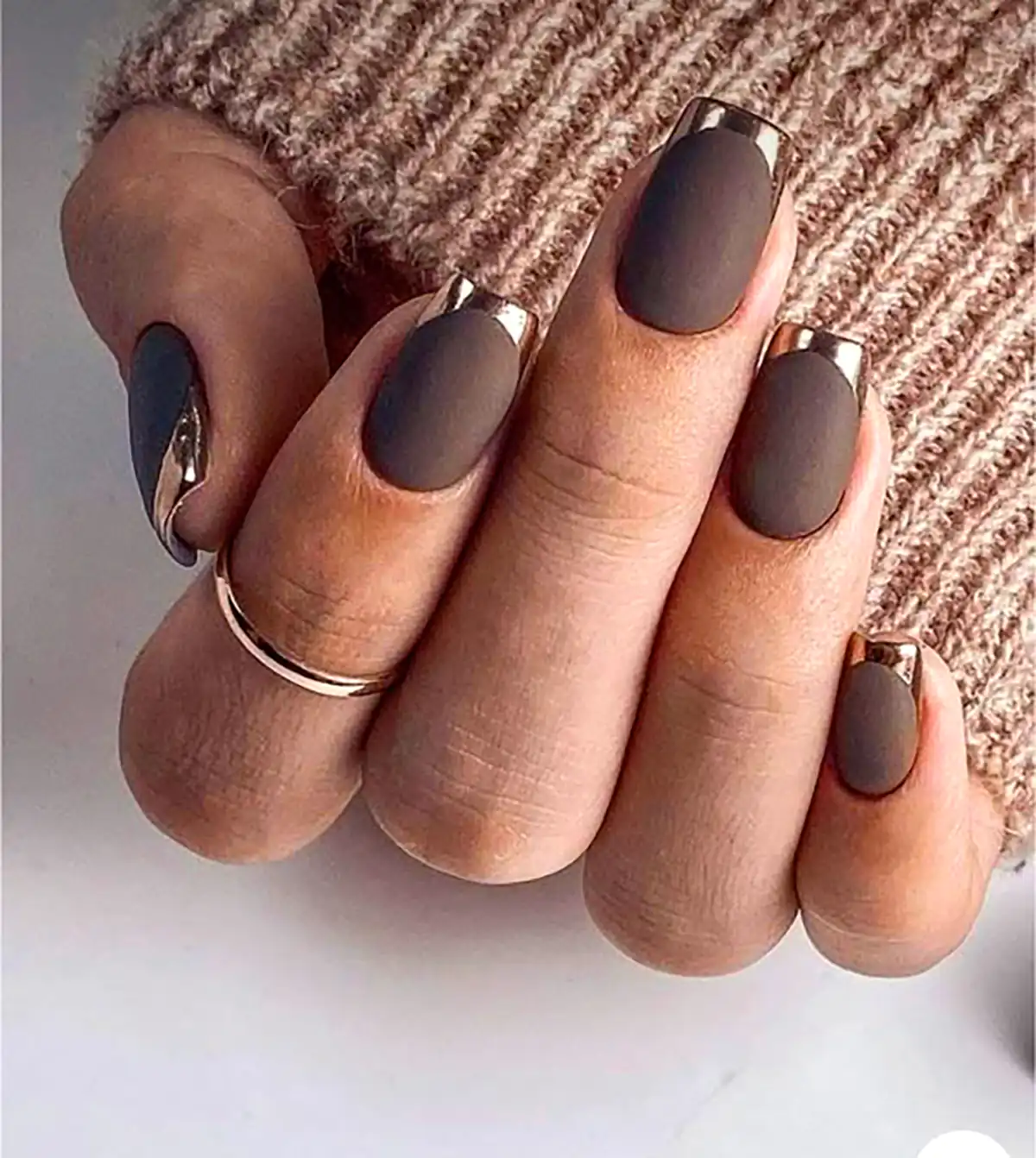 دیزاین ناخن شکیل و ساده