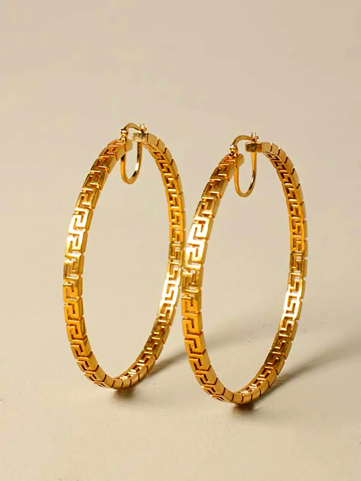 گوشواره حلقه ای طرحدار