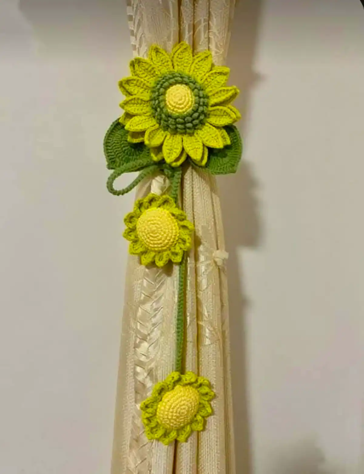 گیره پرده قلاب بافی
