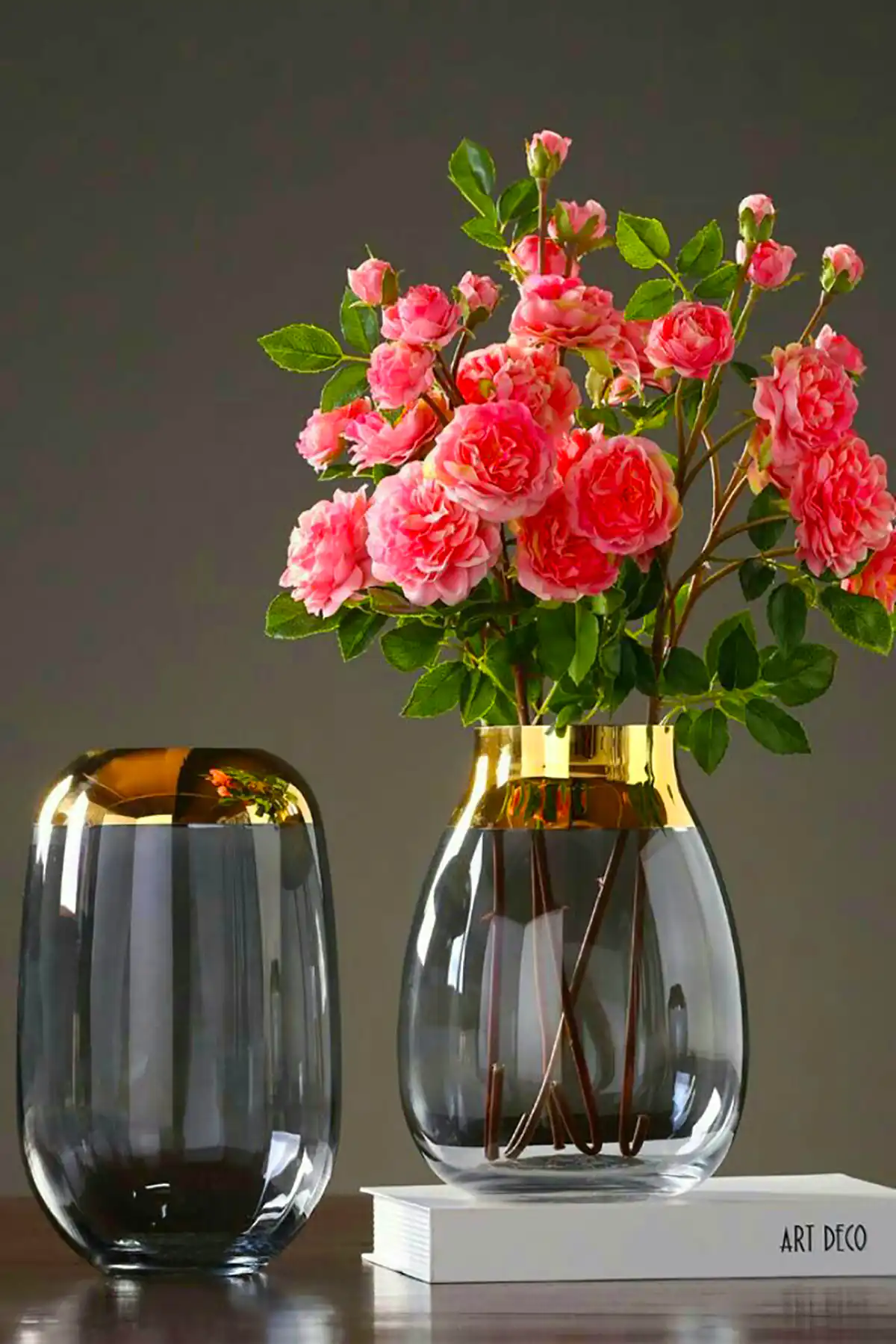 گلدان شیشه ای گل طبیعی