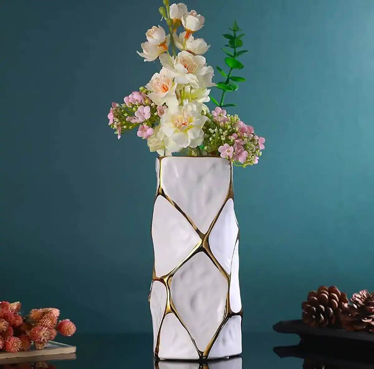گلدان شیشه ای گل طبیعی