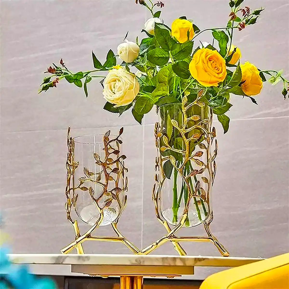گلدان شیشه ای گل طبیعی
