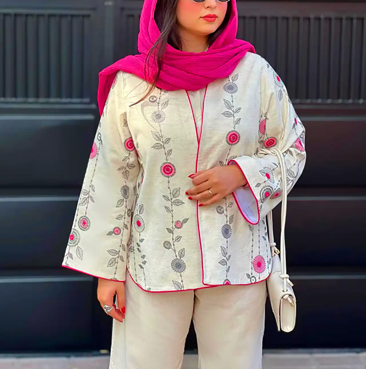 مانتو لاکچری با دوخت حرفه ای