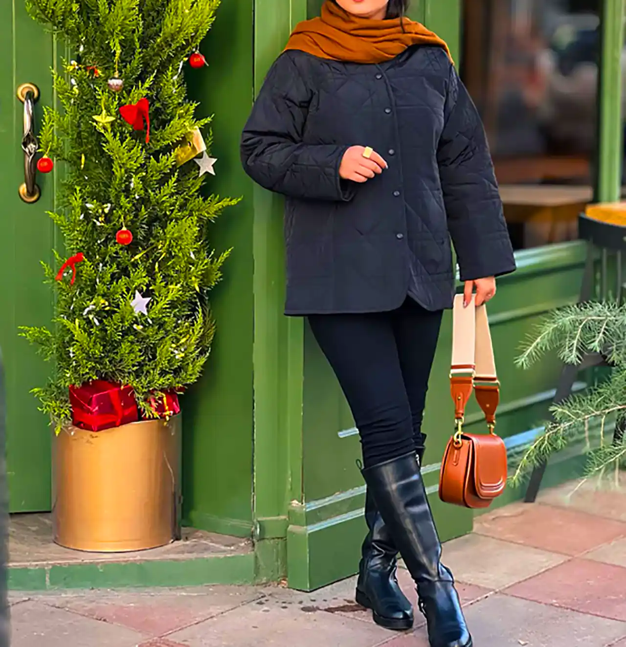 مانتو لاکچری با دوخت حرفه ای