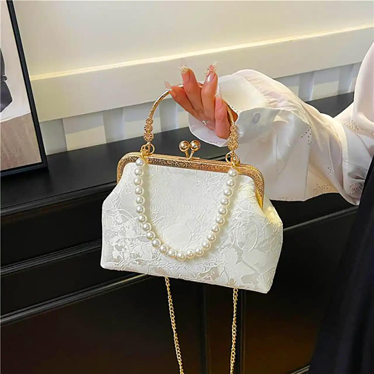 کیف عروس جواهردوزی