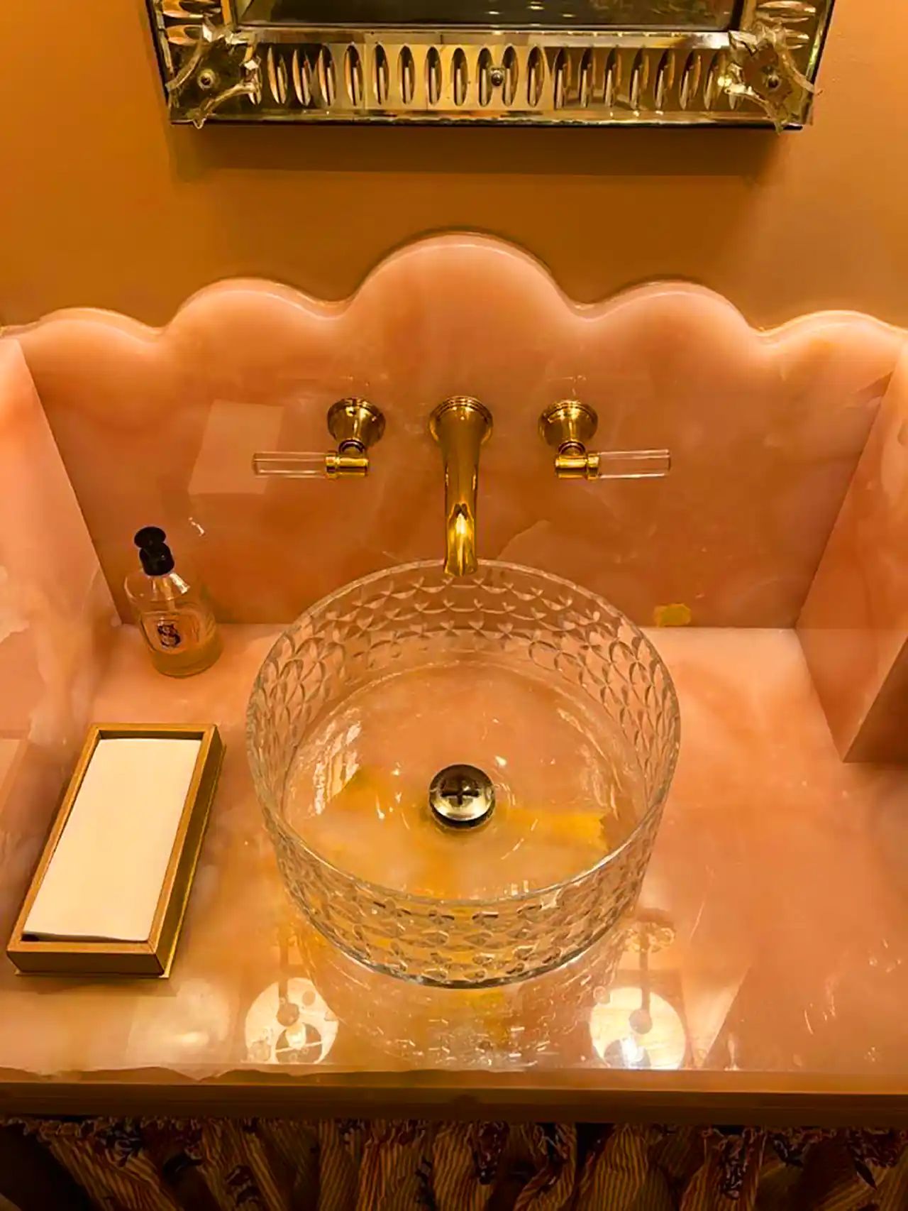 روشویی صورتی فانتزی 