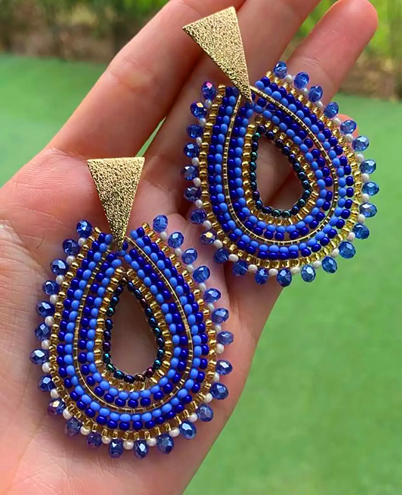 گوشواره دستساز مهره ای خاص 