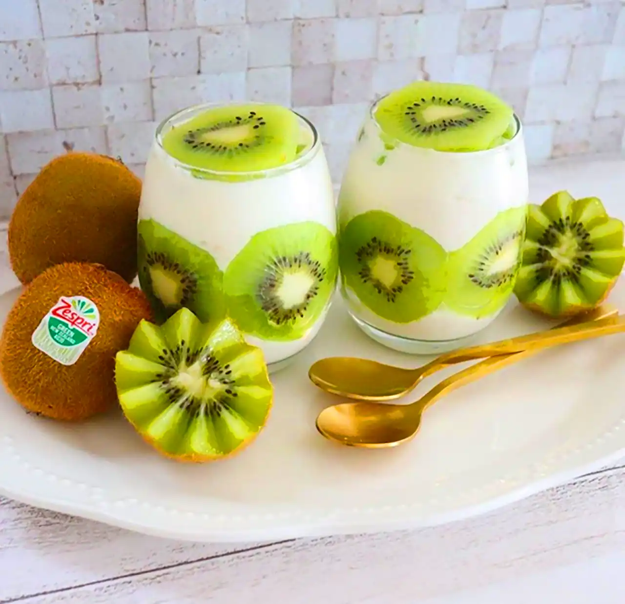 دسر خوش طعم میوه ای