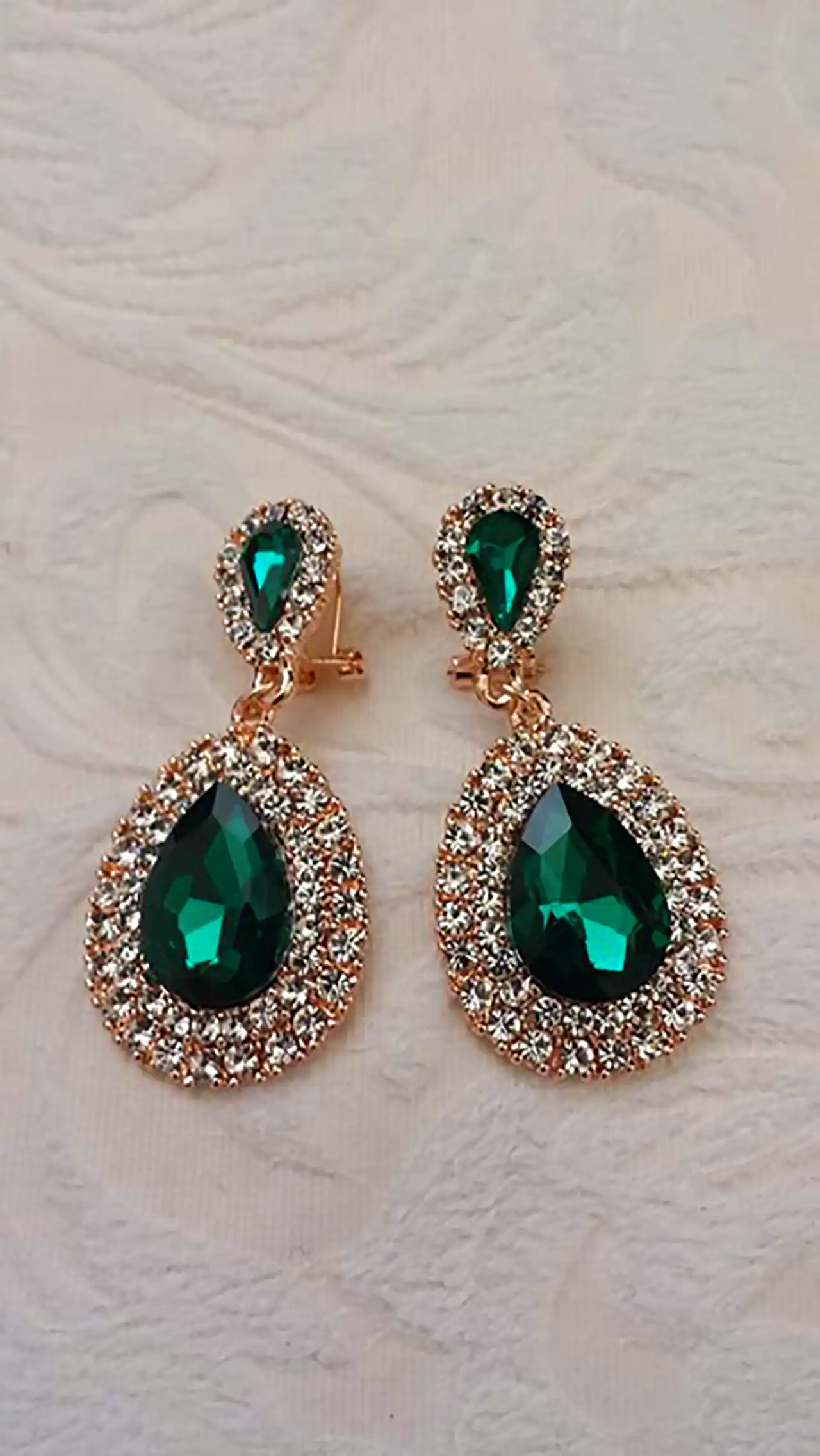 گوشواره سلطنتی جواهرنشان 