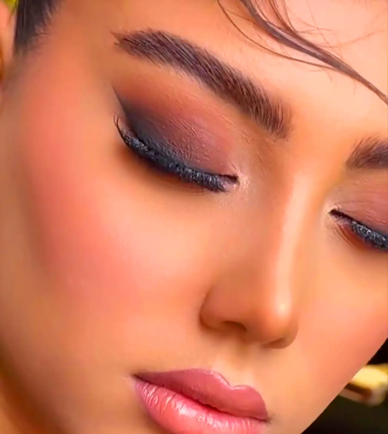 میکاپ شیک و مجلسی برای چشم