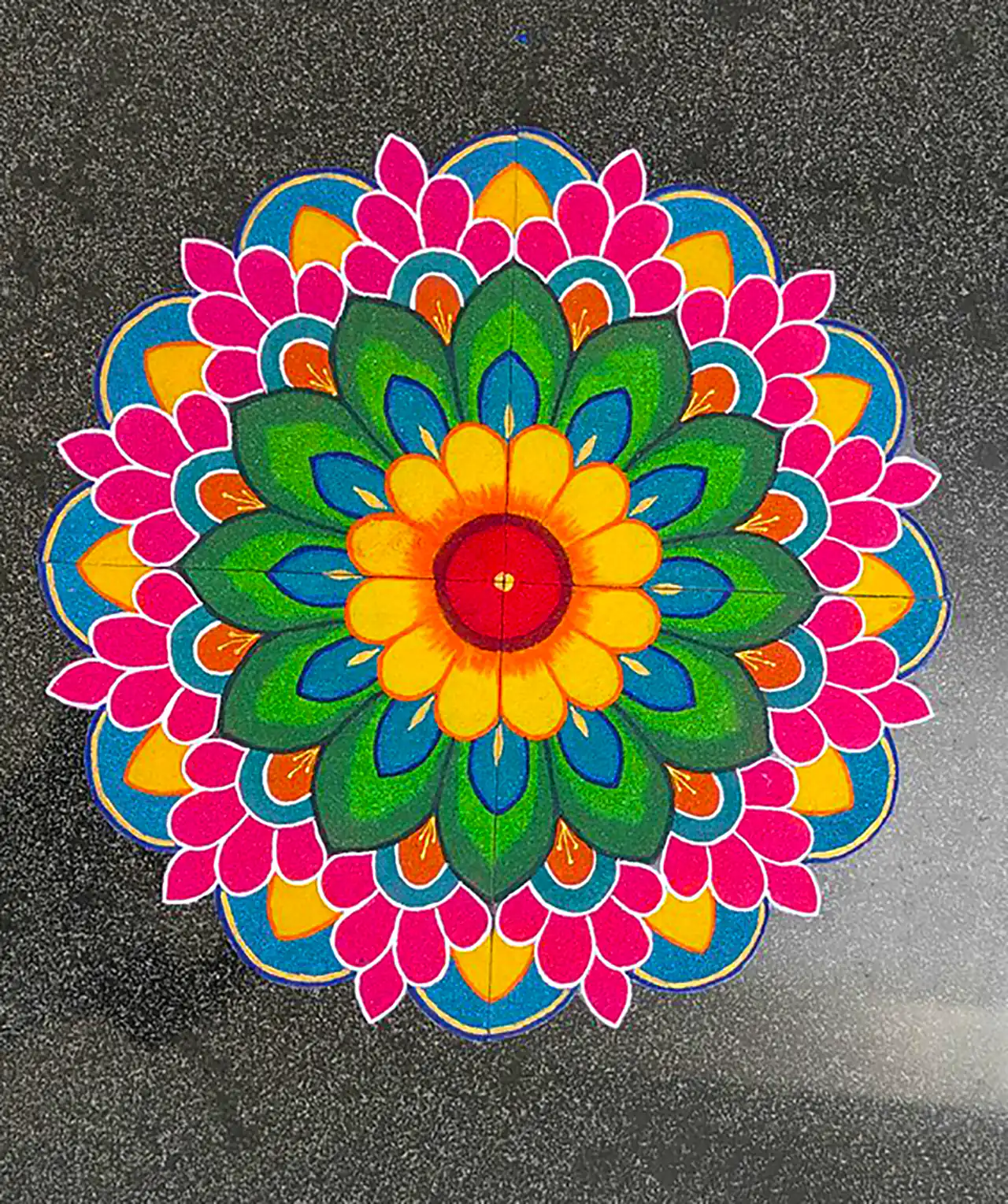 نقاشی ماندالا خلاقانه