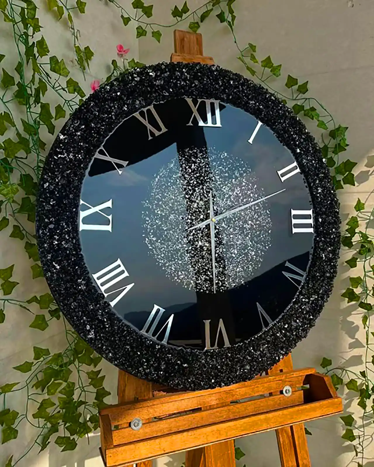 ساعت دیواری رزینی زیبا