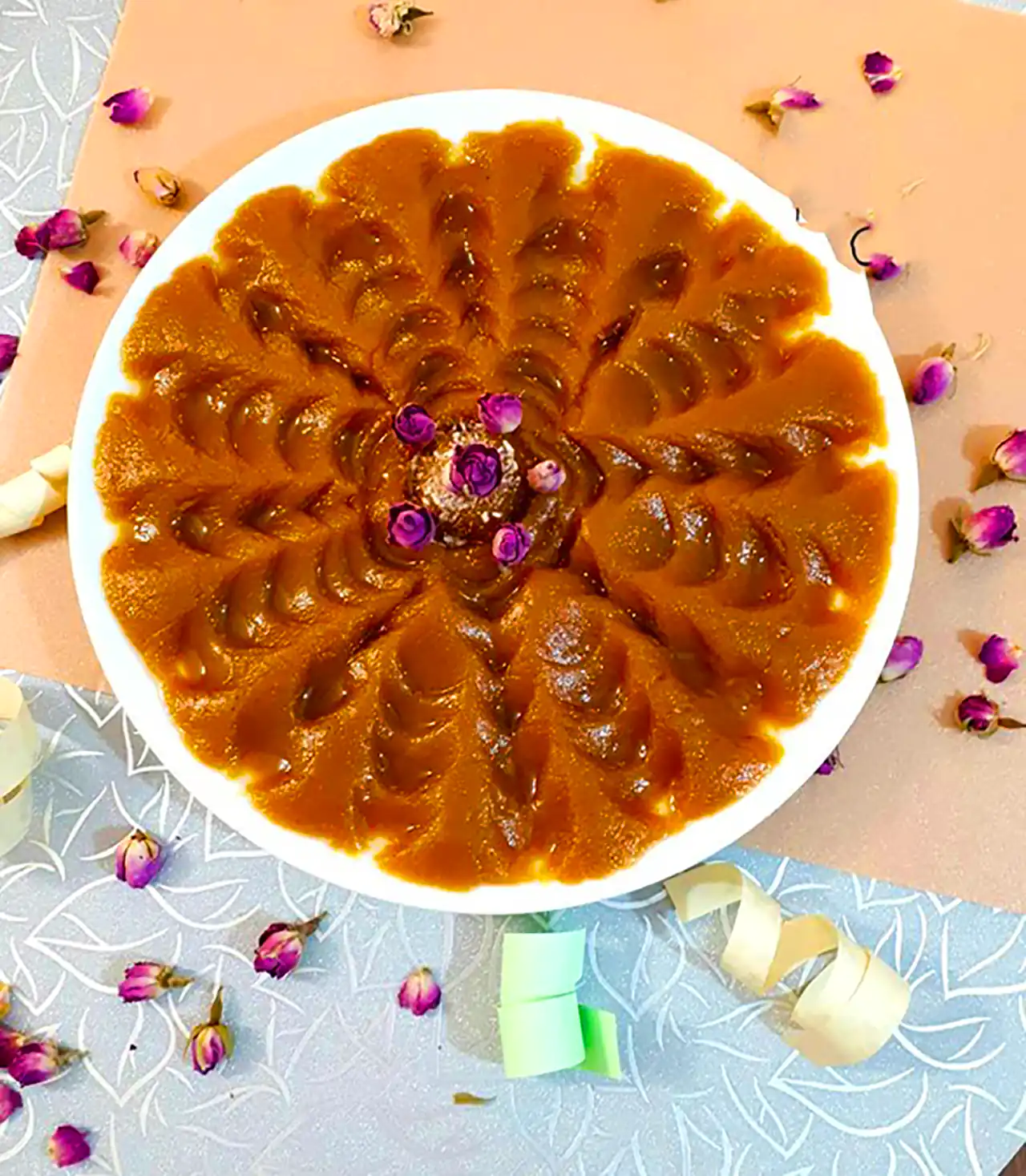 تزئین حلوا مجلسی خوشرنگ 