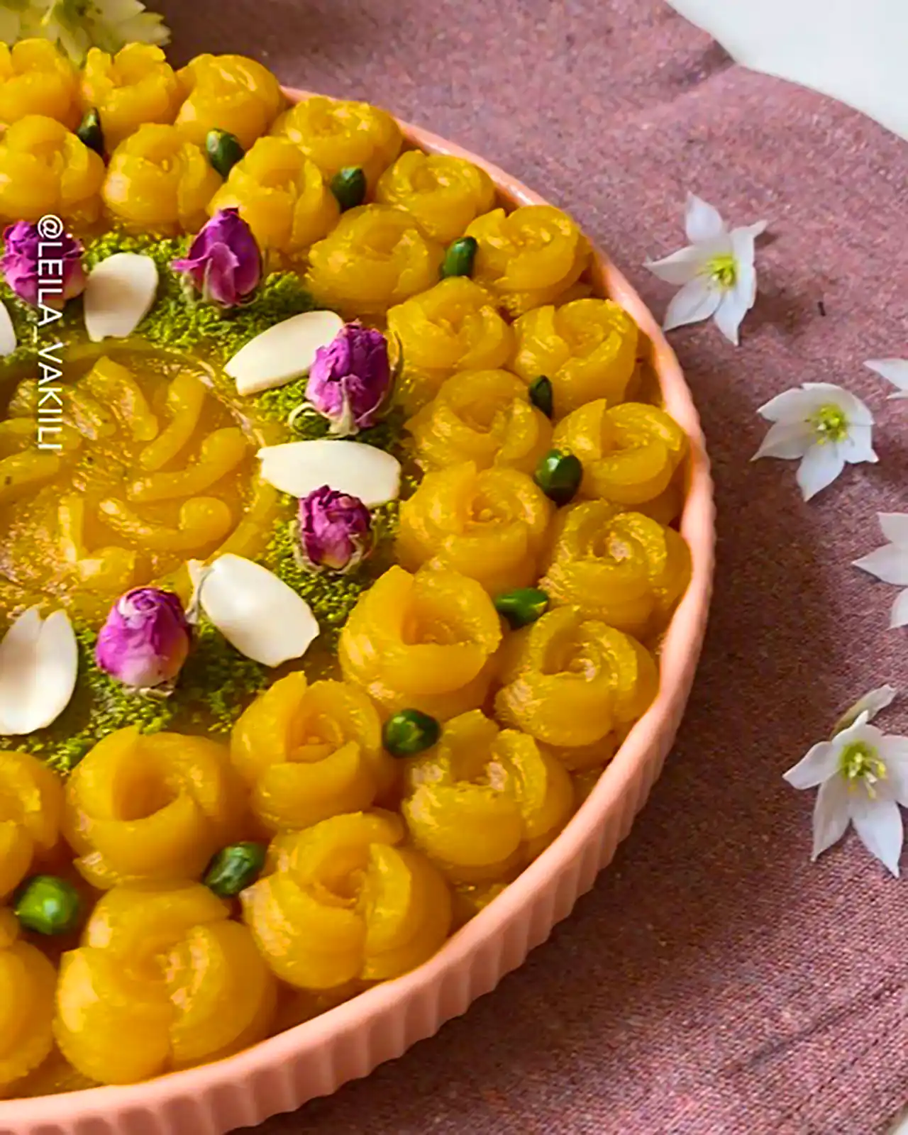 تزئین حلوا مجلسی خوشرنگ 
