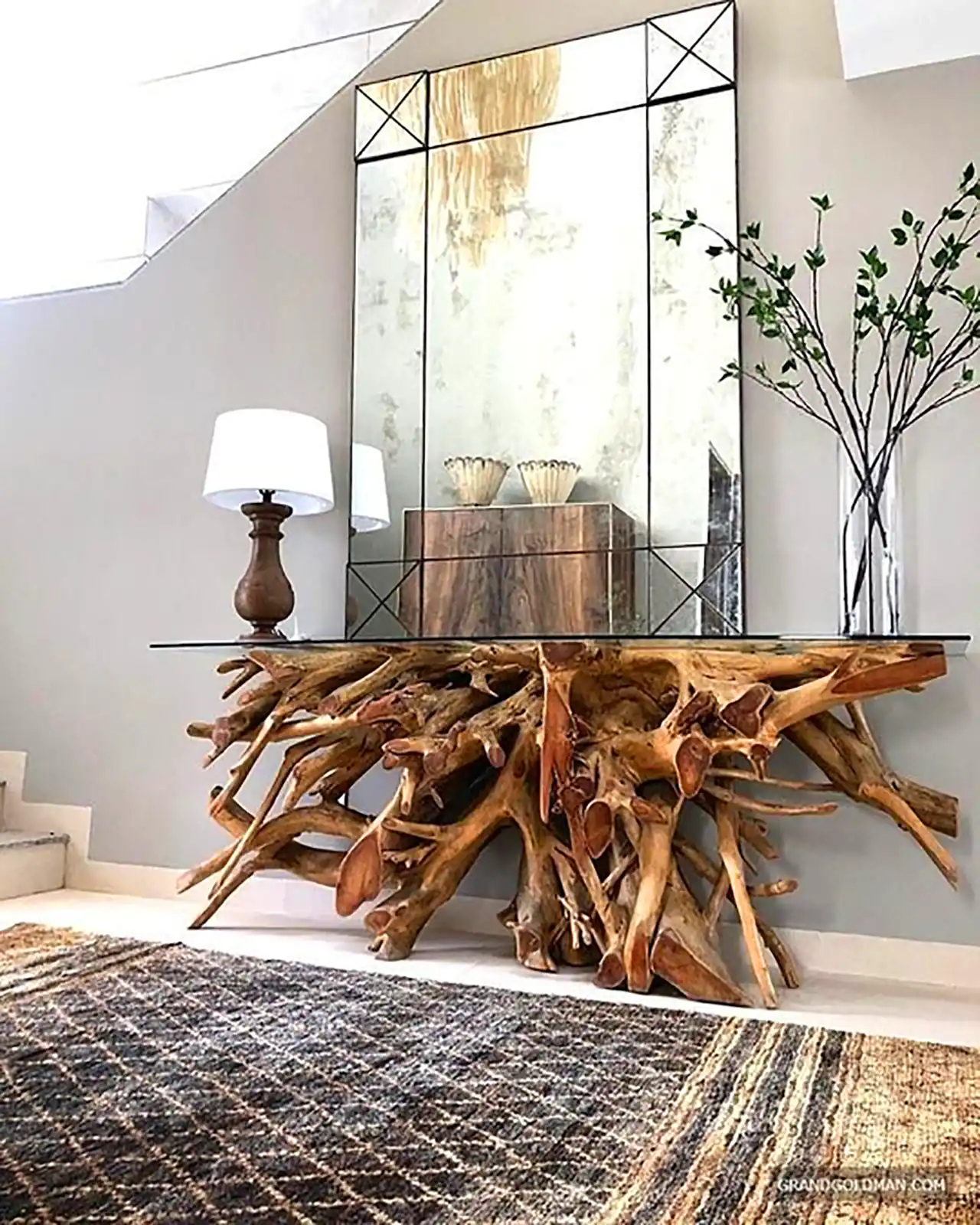 کنسول چوبی خاص با شاخه طبیعی 