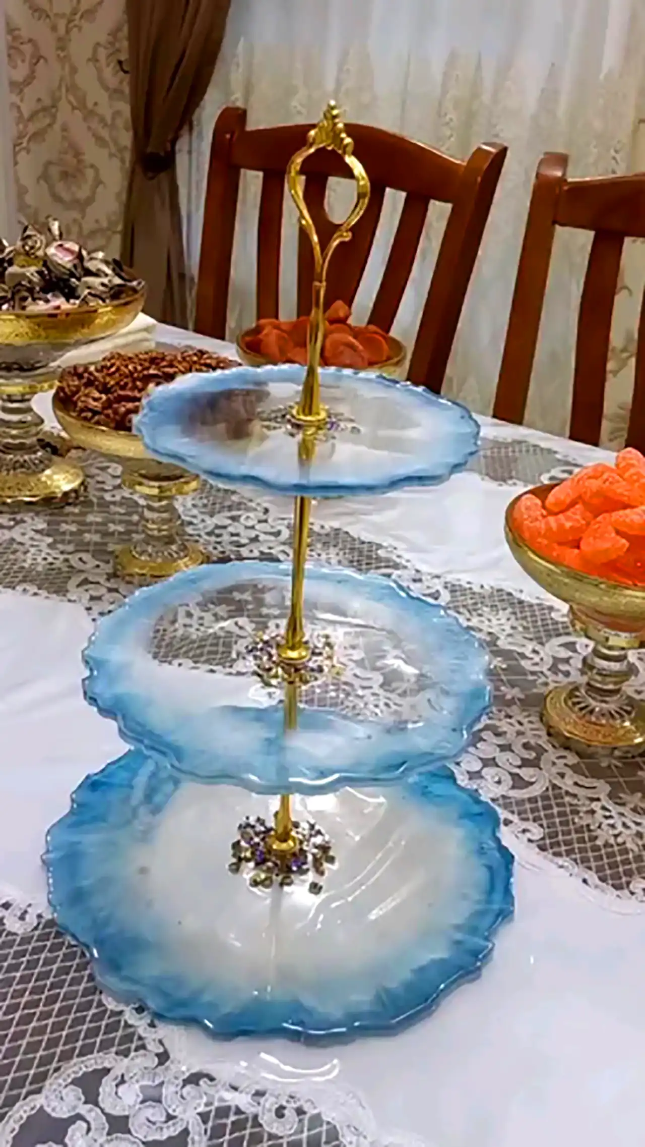 شیرینی خوری دستساز مدرن